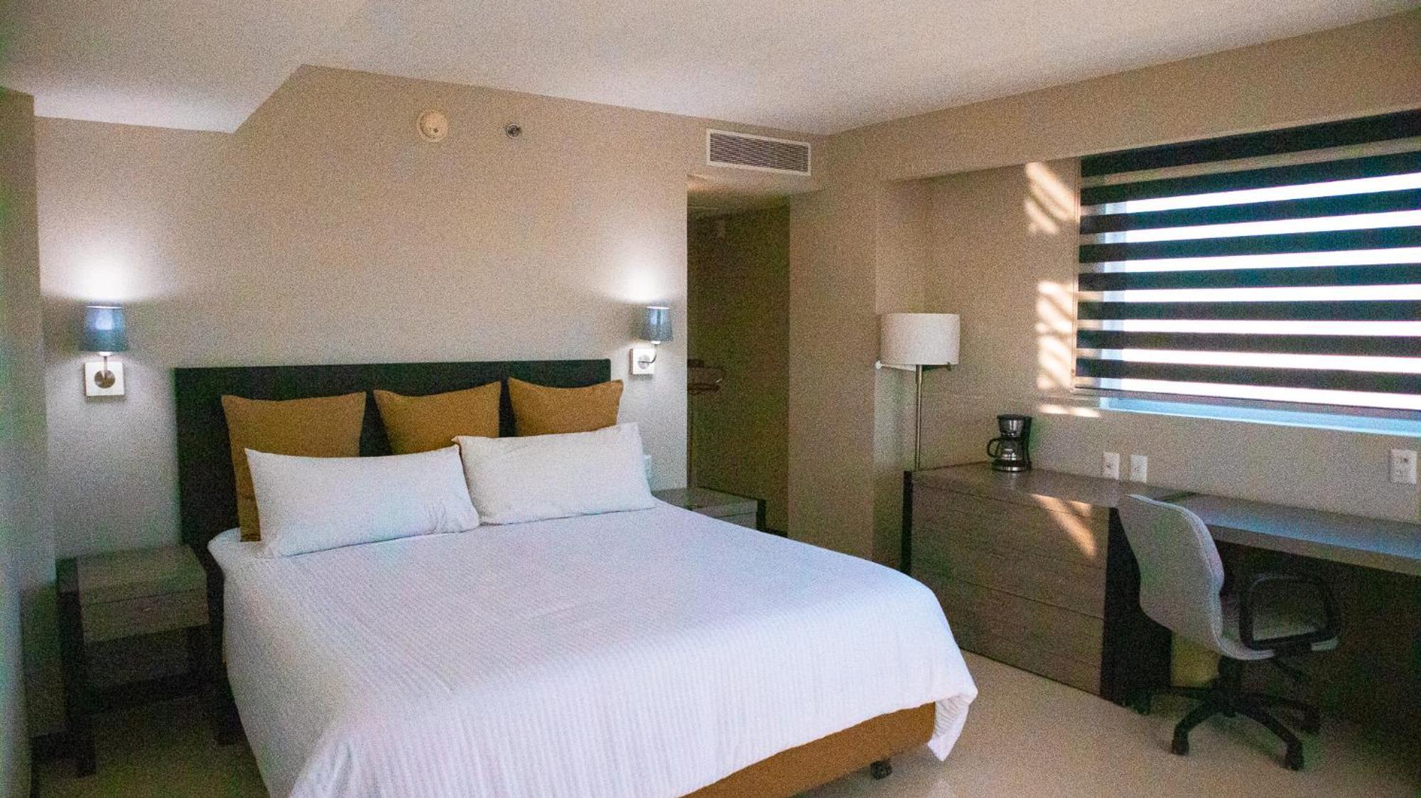 Altavista Hotel Reynosa Exterior photo