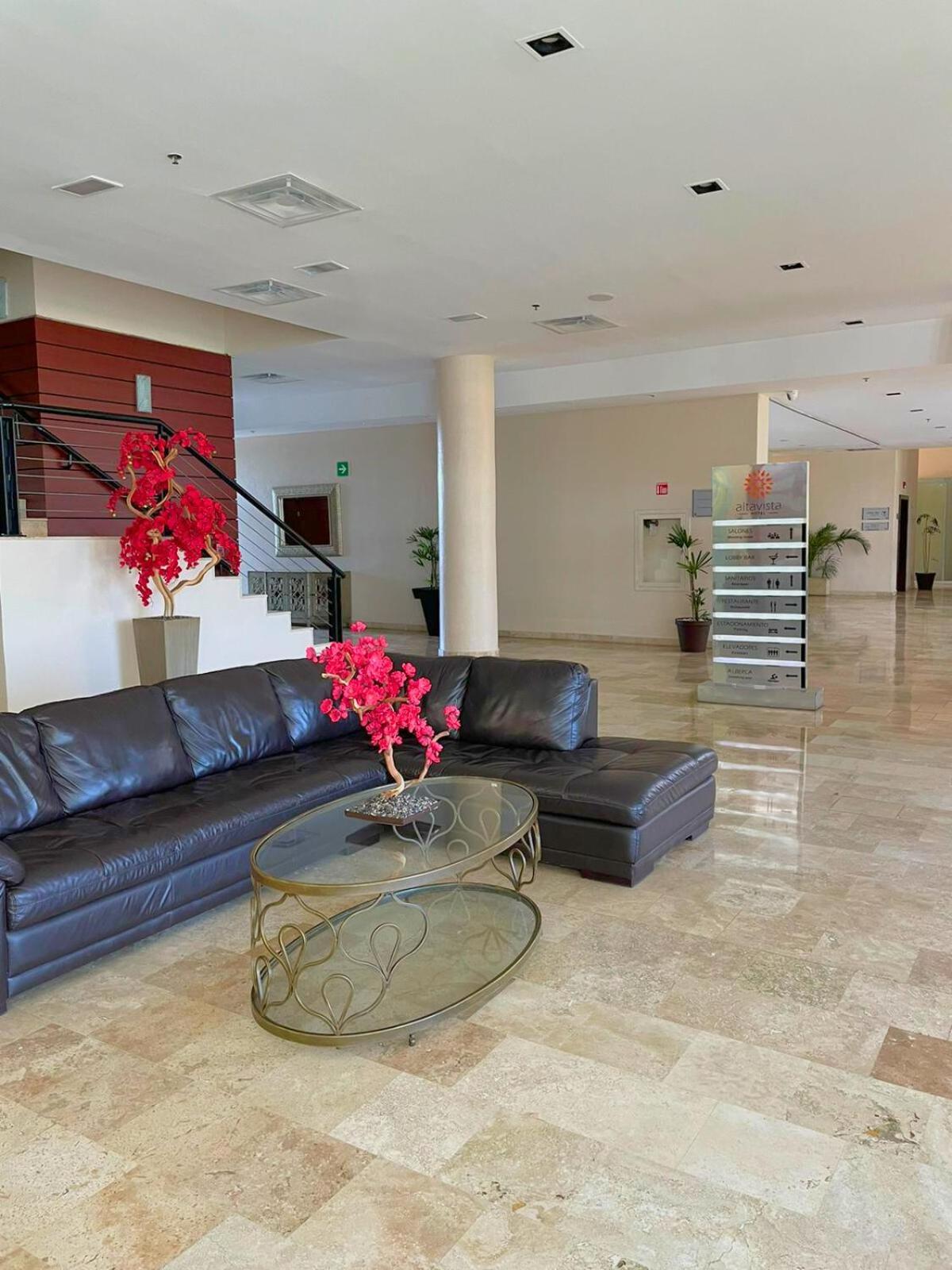 Altavista Hotel Reynosa Exterior photo